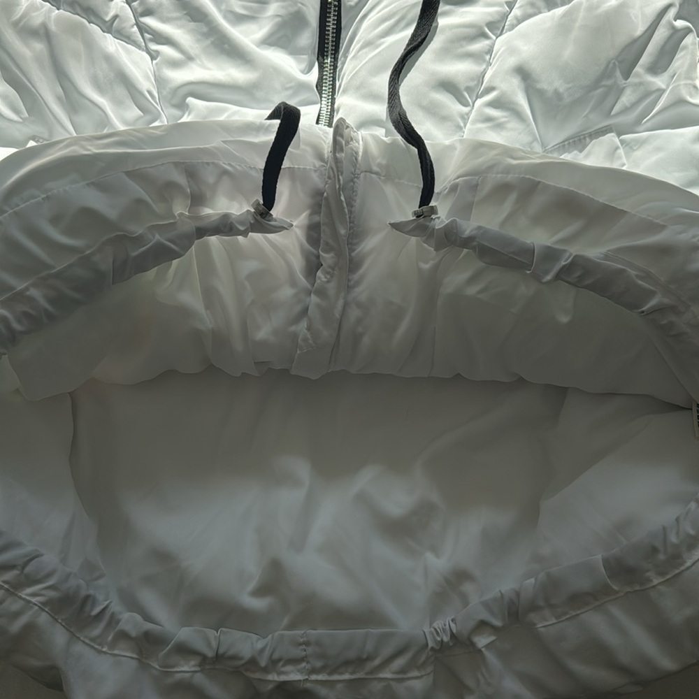 Oversized White Puffer Jacket - image 4